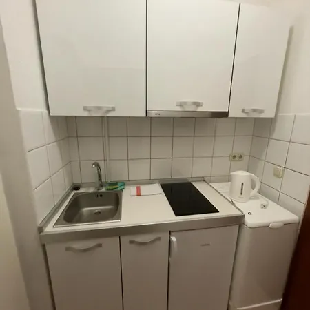 Studio Near Split Airport Kaštela